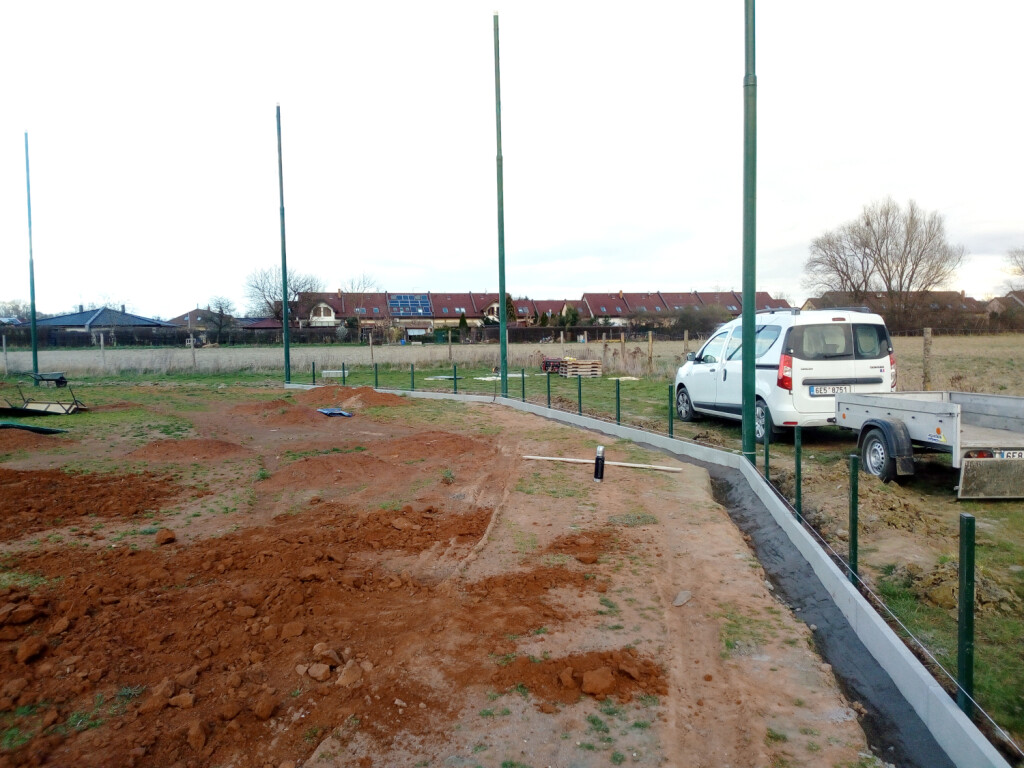 Brigáda 25.3.2023 | Betonováno obrubníků baseball
