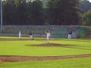 zDEnda baseball pitcher